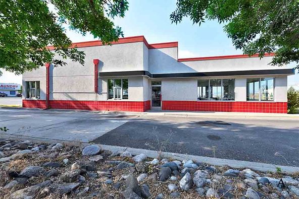 Former Dairy Queen Building : 2850 N Montana Ave, Helena, MT 59601